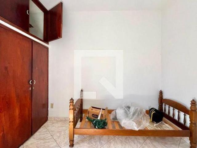 Casa à Venda Parque Prado, 2 Quartos, 300 m2