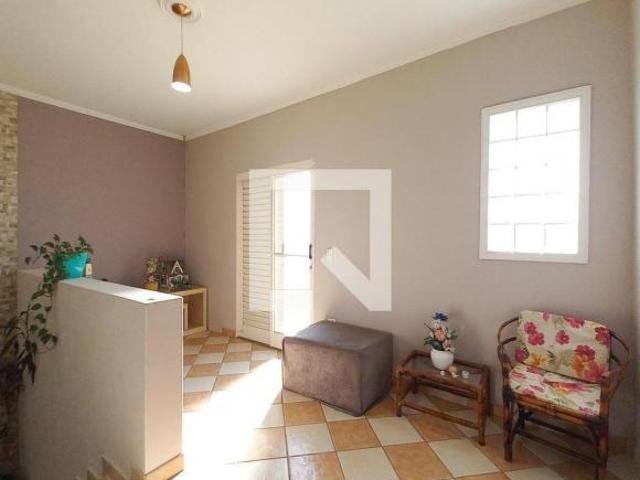 Casa à Venda Parque Prado, 3 Quartos, 200 m2