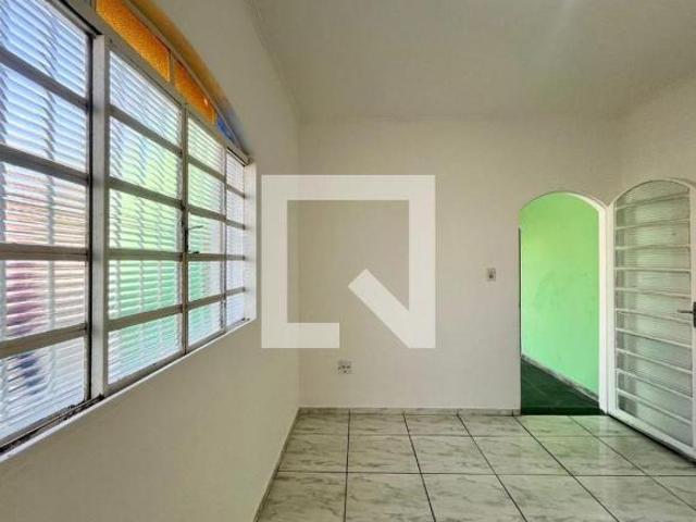 Casa à Venda Parque Prado, 4 Quartos, 140 m2