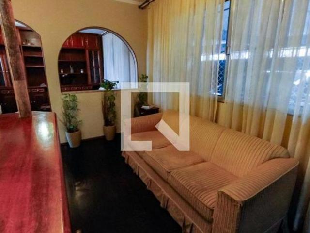 Casa à Venda Parque Regina, 3 Quartos, 180 m2
