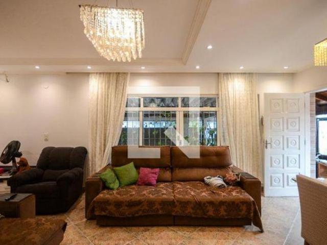 Casa à Venda Parque São Domingos, 3 Quartos, 230 m² São Paulo