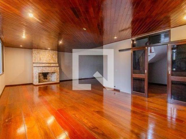 Casa à Venda Partenon, 3 Quartos, 220 m² Porto Alegre