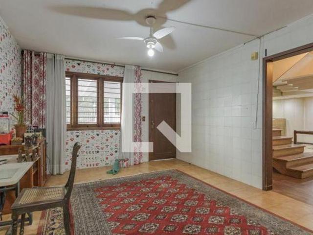 Casa à Venda Passo D&apos areia, 3 Quartos, 650 m² Porto Alegre