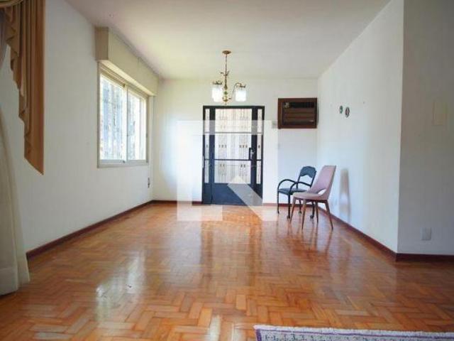 Casa à Venda Passo D&apos areia, 3 Quartos, 200 m² Porto Alegre