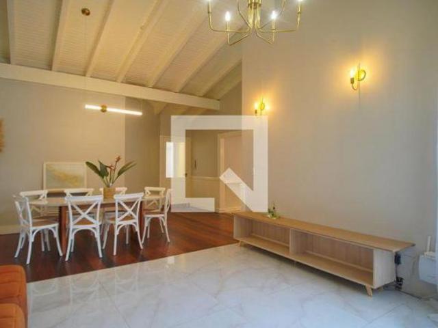 Casa à Venda Pinheiro, 4 Quartos, 388 m² São Leopoldo