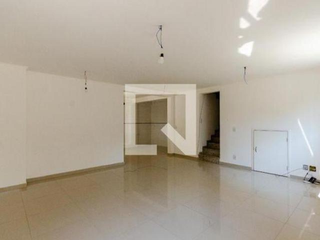 Casa à Venda Piqueri, 3 Quartos, 132 m² São Paulo
