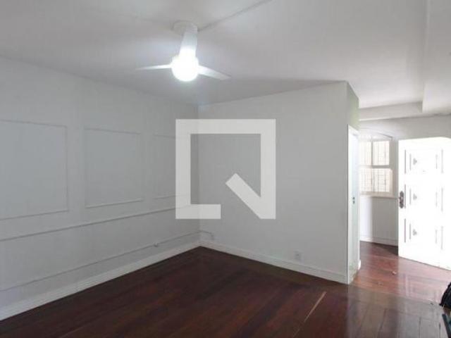Casa à Venda Planalto, 3 Quartos, 360 m² Belo Horizonte