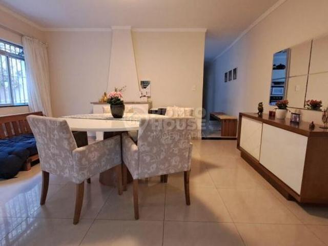 Casa à Venda Planalto Paulista 3 Dormitórios, 2 Vagas, Clean, 222m² de Terreno