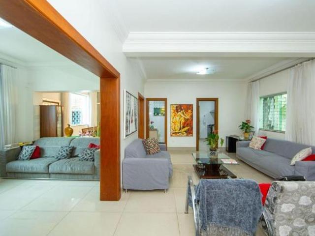 Casa à Venda Prado, 4 Quartos, 480 m2