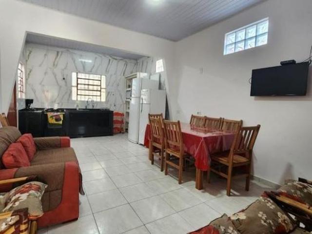 Casa à venda. Praia do Lázaro. Ubatuba