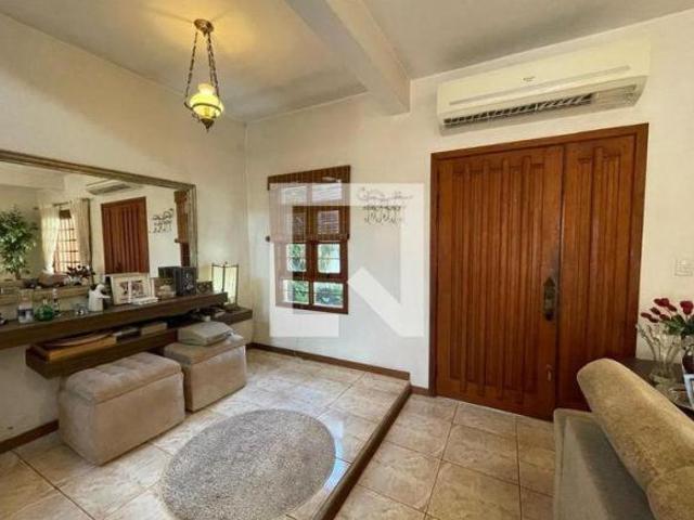 Casa à Venda Primavera, 3 Quartos, 235 m² Novo Hamburgo