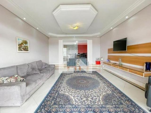 Casa à Venda Quitaúna, 4 Quartos, 351 m² Osasco