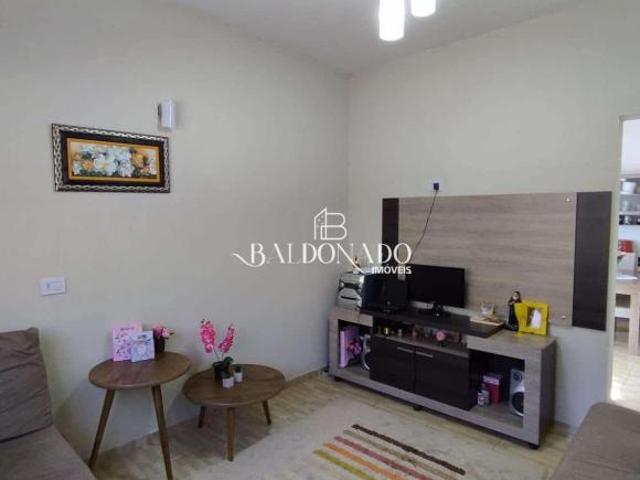 Casa à venda, Roseira, EXTREMA MG em lote inteiro com quintal e vaga de garagem