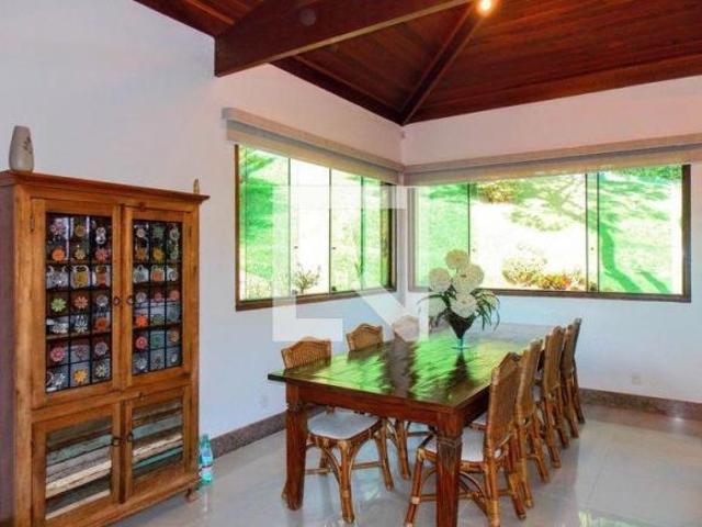 Casa à Venda Retiro do Chalé, 5 Quartos, 800 m² Brumadinho