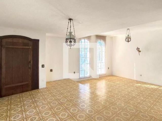 Casa à Venda Retiro, 3 Quartos, 259 m² Jundiaí