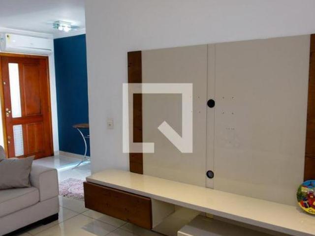Casa à Venda Remédios, 3 Quartos, 260 m² Osasco