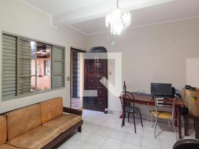 Casa à Venda Remédios, 3 Quartos, 230 m2