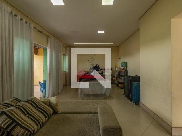 Casa à Venda Rio Branco, 4 Quartos, 253 m2
