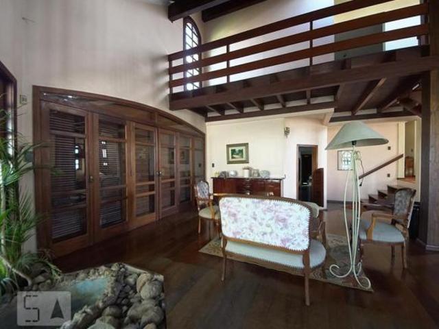 Casa à Venda Rio Branco, 5 Quartos, 500 m² São Leopoldo