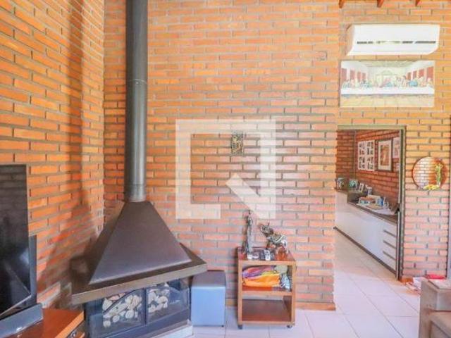 Casa à Venda Rio dos Sinos, 4 Quartos, 214 m² São Leopoldo