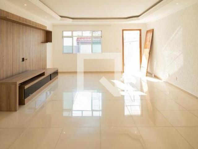 Casa à Venda Taboão, 3 Quartos, 252 m² São Bernardo do Campo