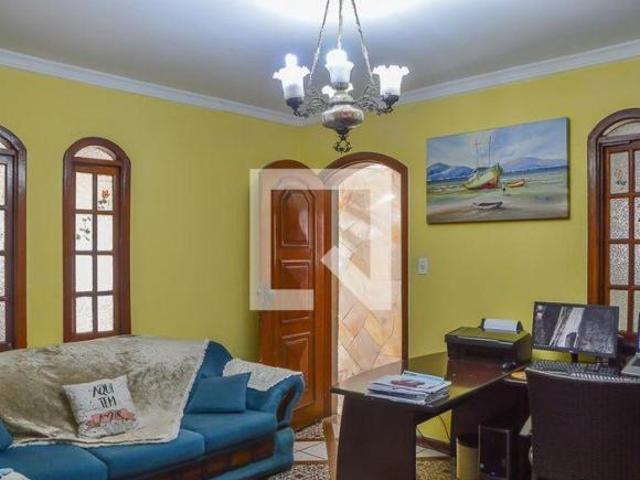 Casa à Venda Taboão, 4 Quartos, 250 m2
