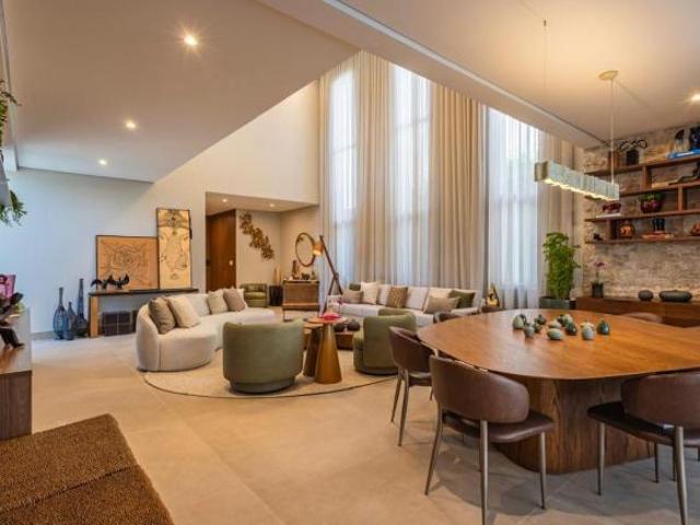 CASA A VENDA TAMBORE 11 EM ALPHAVILLE