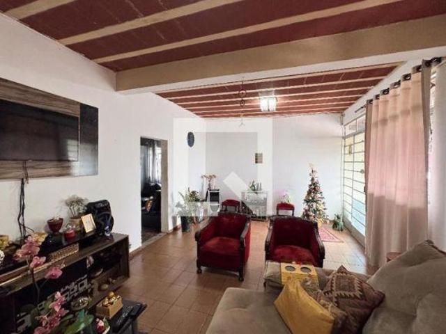 Casa à Venda Teixeira Dias, 3 Quartos, 360 m² Belo Horizonte