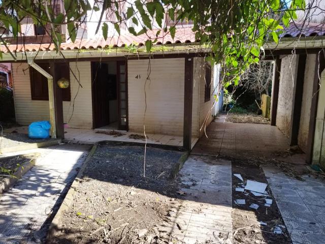 Casa a venda tem 97 metros quadrados com 3 quartos