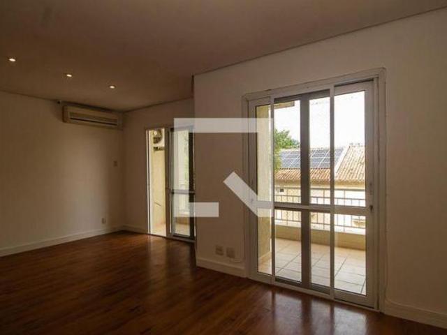 Casa à Venda Tristeza, 4 Quartos, 243 m² Porto Alegre
