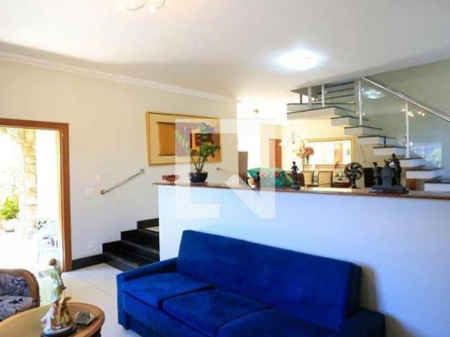 Casa à Venda União, 4 Quartos, 274 m² Belo Horizonte
