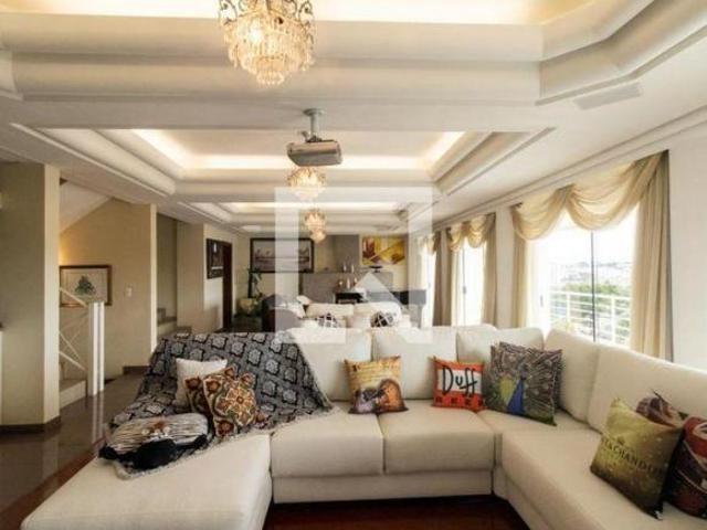 Casa à Venda Uberaba, 5 Quartos, 924 m² Curitiba