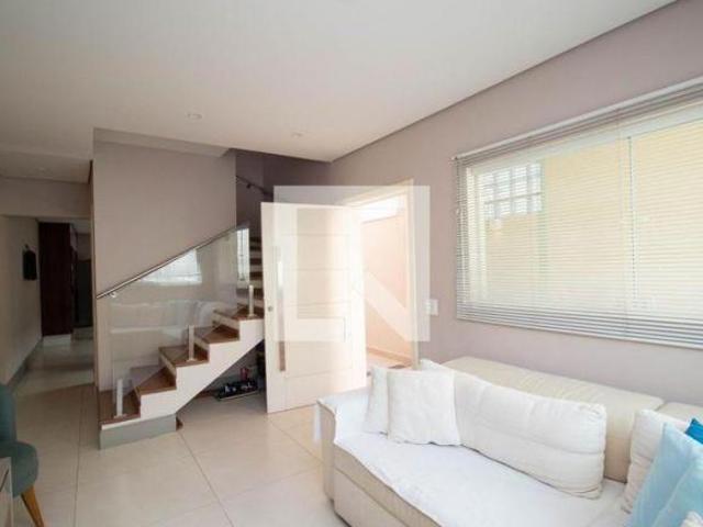 Casa à Venda Vila Zat, 3 Quartos, 230 m² São Paulo