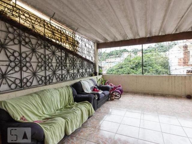 Casa à Venda Vila Amália, 4 Quartos, 255 m² São Paulo