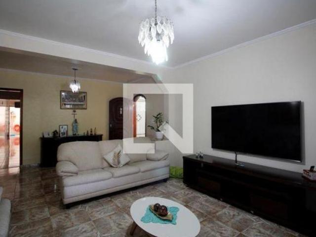 Casa à Venda Vila Amália, 4 Quartos, 266 m² São Paulo