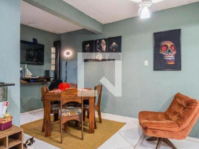 Casa à Venda Vila Assunção, 2 Quartos, 90 m² Porto Alegre