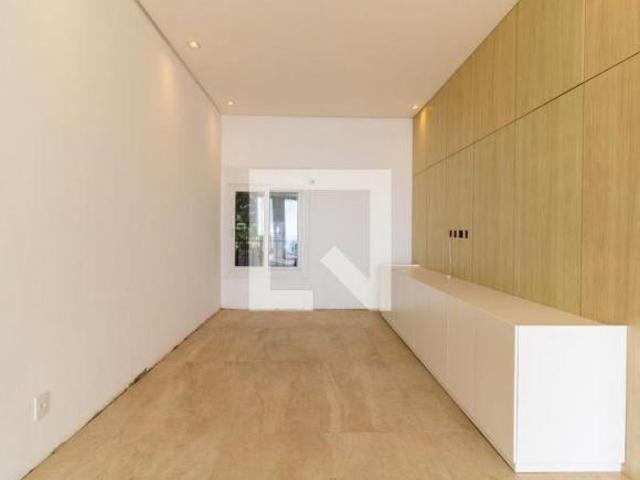 Casa à Venda Vila Assunção, 3 Quartos, 1106 m² Porto Alegre