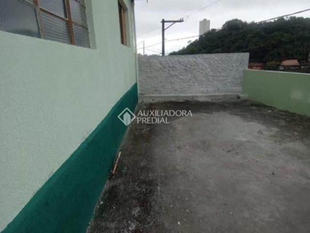 Casa à Venda Vila Assis, Rua José Delpoio Terreno amplo: 12 metros de frente 30 metros de comp