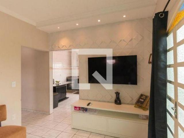 Casa à Venda Vila Carminha, 4 Quartos, 314 m2