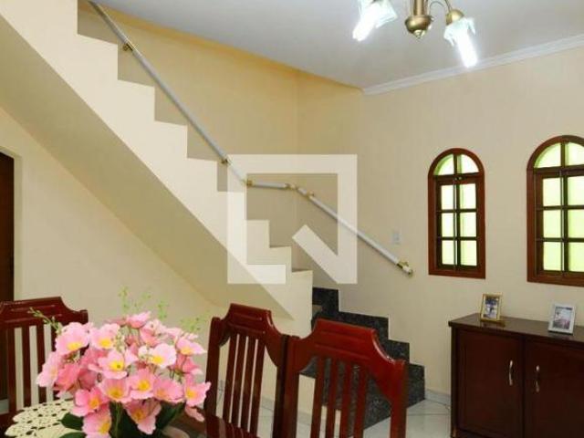 Casa à Venda Vila Carmosina, 5 Quartos, 234 m² São Paulo