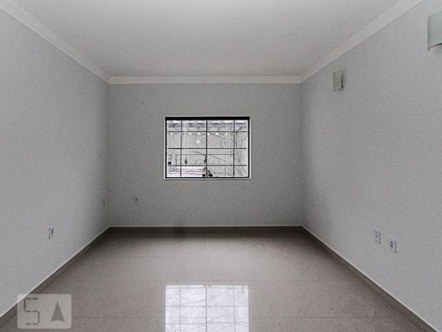 Casa à Venda Vila Carrão, 3 Quartos, 200 m² São Paulo