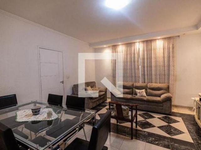 Casa à Venda Vila Carrão, 3 Quartos, 200 m² São Paulo