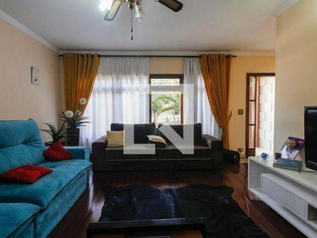 Casa à Venda Vila Carrão, 3 Quartos, 345 m² São Paulo
