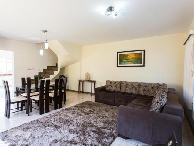 Casa à Venda Vila Carrão, 3 Quartos, 350 m2
