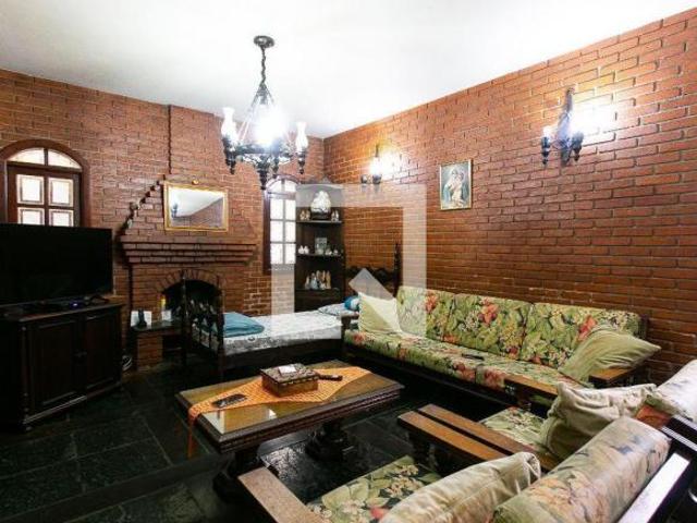 Casa à Venda Vila Carrão, 4 Quartos, 250 m2