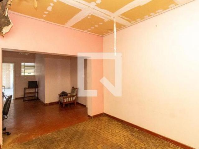 Casa à Venda Vila Constança, 2 Quartos, 301 m2