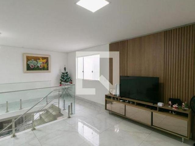 Casa à Venda Vila Cloris, 3 Quartos, 180 m² Belo Horizonte