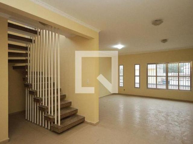 Casa à Venda Vila Ema, 4 Quartos, 270 m2