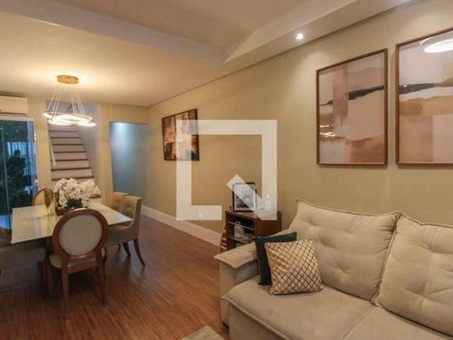 Casa à Venda Vila Formosa, 3 Quartos, 240 m² São Paulo