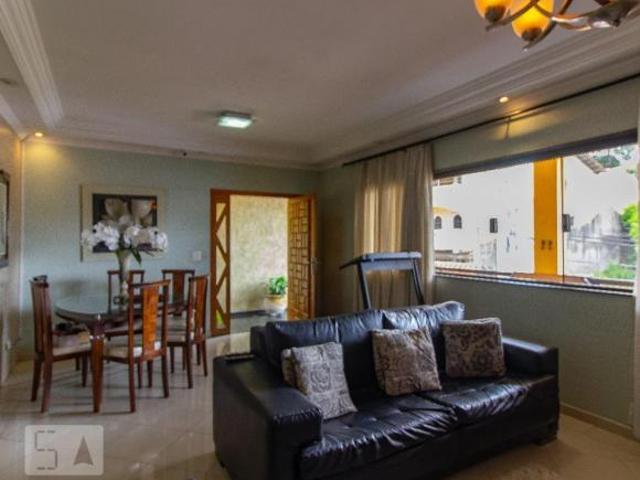 Casa à Venda Vila Formosa, 4 Quartos, 700 m² São Paulo